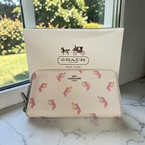 Authentic Coach Party Pig Print Accordion Wallet